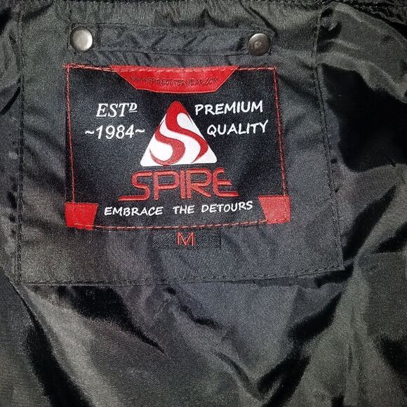 SPIRE WINDBREAKER. Medium - Picture 4 of 6